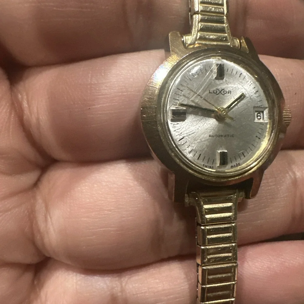 Working Vintage Luxor Automatic Gold Tone‎ Women's Swiss watch 24MM Rare Fit 7in